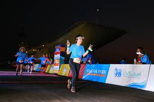 BIB: 905
                            <button type="button" onclick="openModal(3397401)" class="btn btn-primary btn-sm float-right btn-popup" data-toggle="modal" data-target=".modal-high-quality">
                        <i class="fas fa-shopping-cart"></i> Add to Cart
                    </button>
                                            <button type="button" onclick="isThisMe(3397401, true)" class="btn btn-success btn-sm float-right btn-popup btn-isme hidden" data-toggle="tooltip" data-placement="bottom" title="นี่คือรูปของคุณใช่ไหม คลิกที่นี่เพื่อเอาเข้าอัลบั้ม">
                        <i class="fas fa-plus"></i> Add to album
                    </button>
                    <button type="button" onclick="isThisMe(3397401, false)" class="btn btn-warning btn-sm float-right btn-popup btn-isnotme hidden">
                        <i class="fas fa-ban"></i> Remove from album
                    </button>